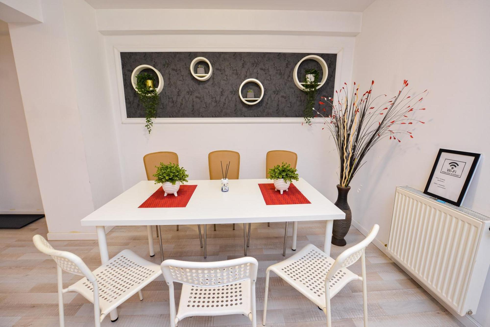 Pierre Cardin Deluxe Apartment With Terrace By Magniflex Бухарест Экстерьер фото